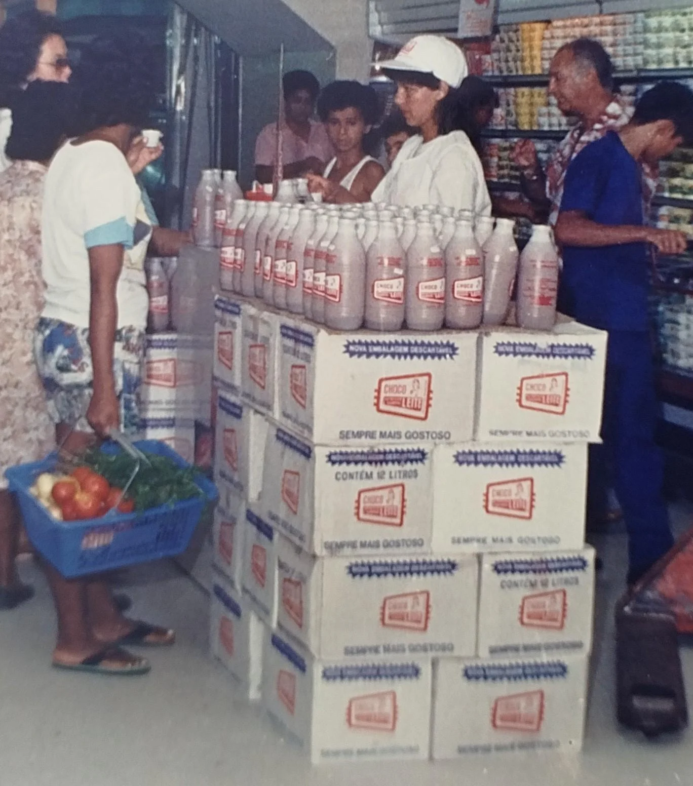 Choco Leite em 1990: Início da comercialização nos Estados de São Paulo e Rio de Janeiro.