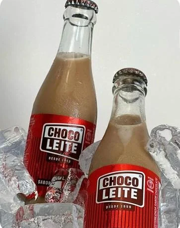 Choco Leite em 2023: Choco Leite resgata sua essência através do redesign da marca, inspirado em seu desenho original.